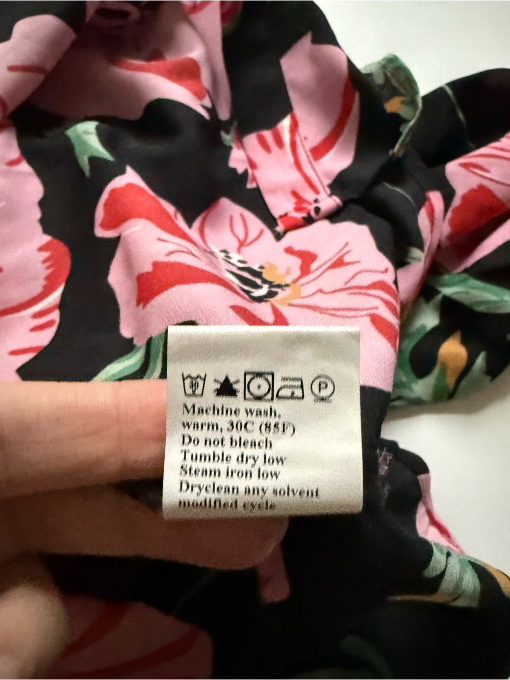 BTFBM Poppy print button down blouse S Small NWT - Picture 11 of 13